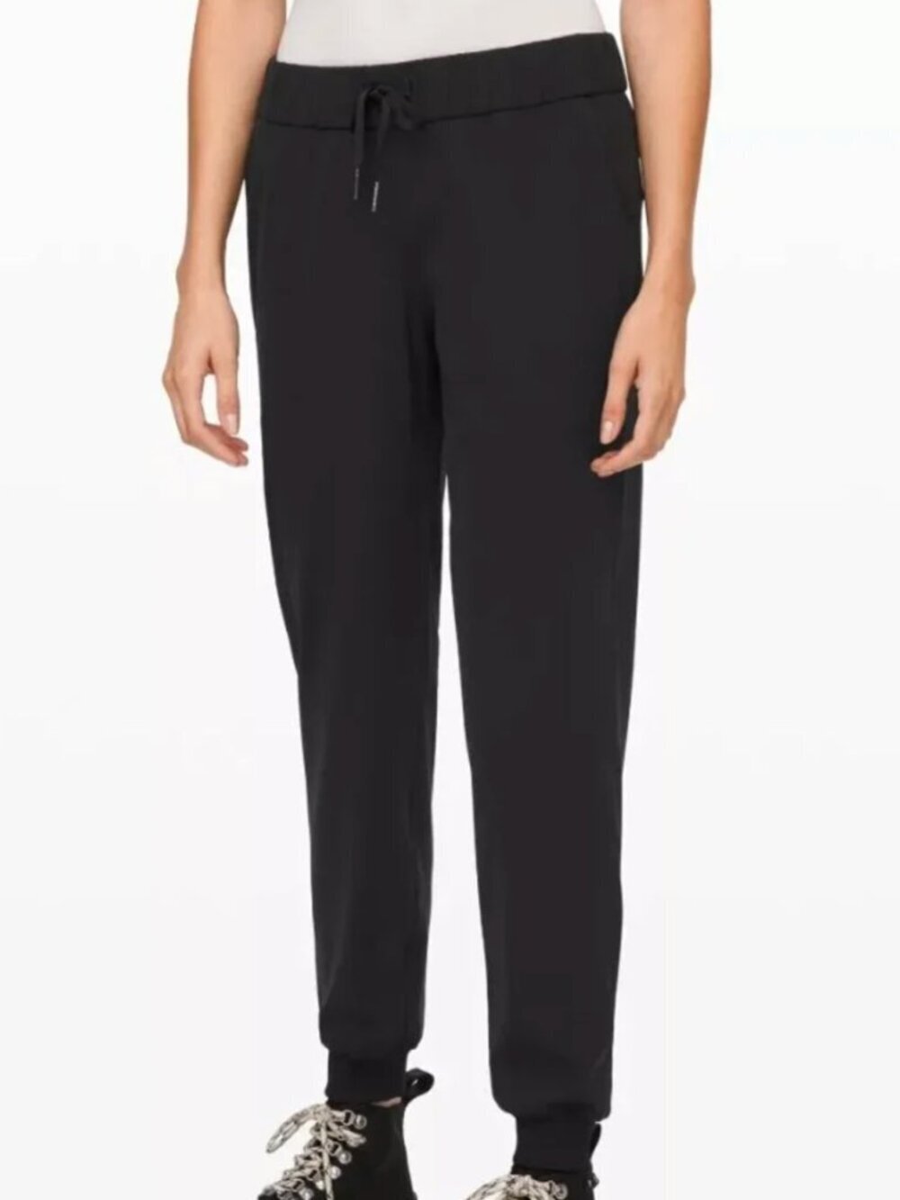 Lululemon On the Fly Jogger Size 4